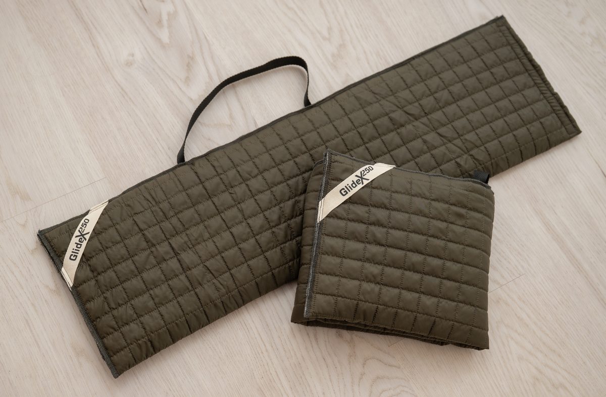 Gesteppte Schutztasche mit Tragegriff und Flächentasche